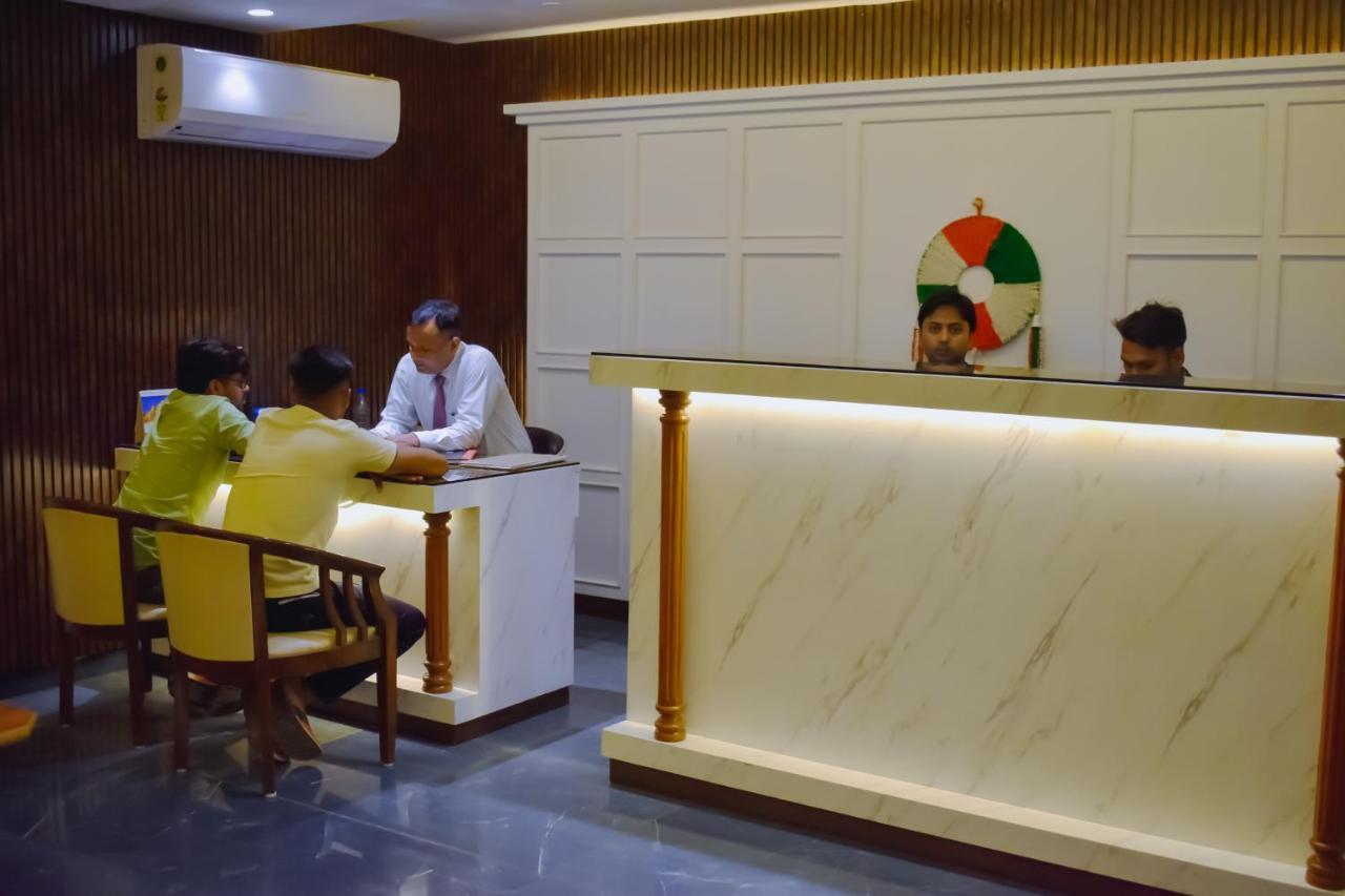 Hotel The Shah Imperial Gwalior Exterior foto