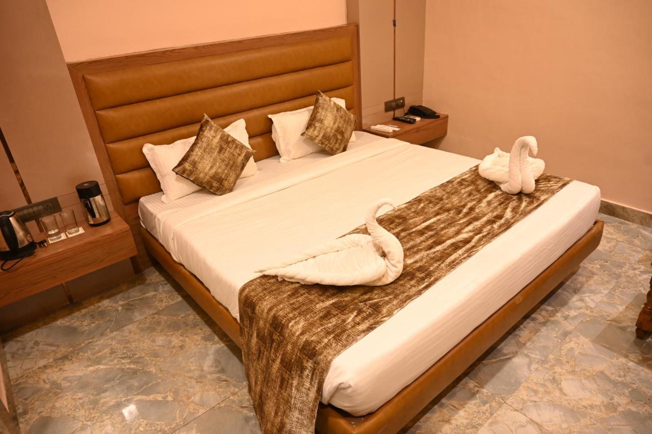 Hotel The Shah Imperial Gwalior Exterior foto